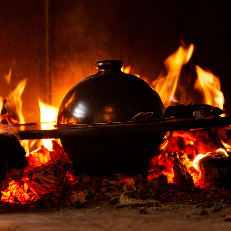 8-en-1 : Ensemble barbecue multifonctionnel en céramique avec bol Römertopf®, plat à griller Photo 3