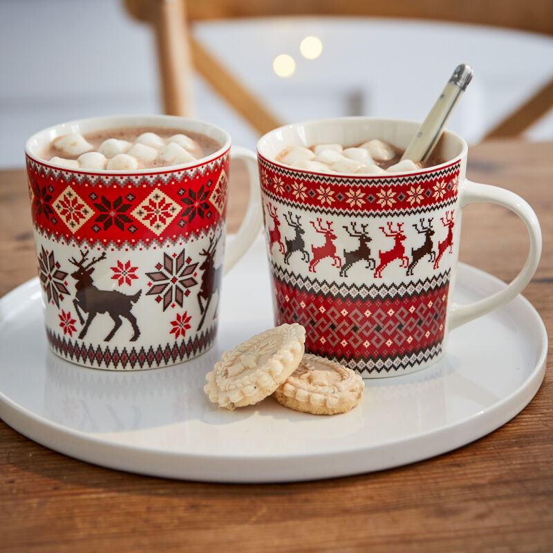 Dégustez du chocolat chaud, du thé, du café, du vin chaud dans des tasses de Noël norvégiennes Photo 2