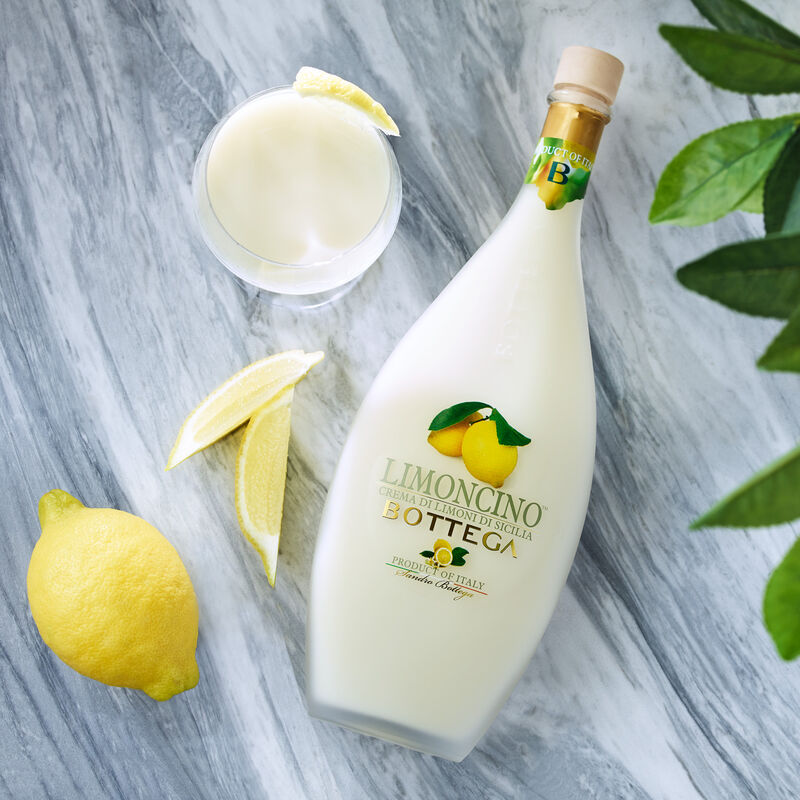 Crema di Limoncino : une liqueur de citron onctueuse et riche, fraîche, citronnée, crème de liqueur Photo 2