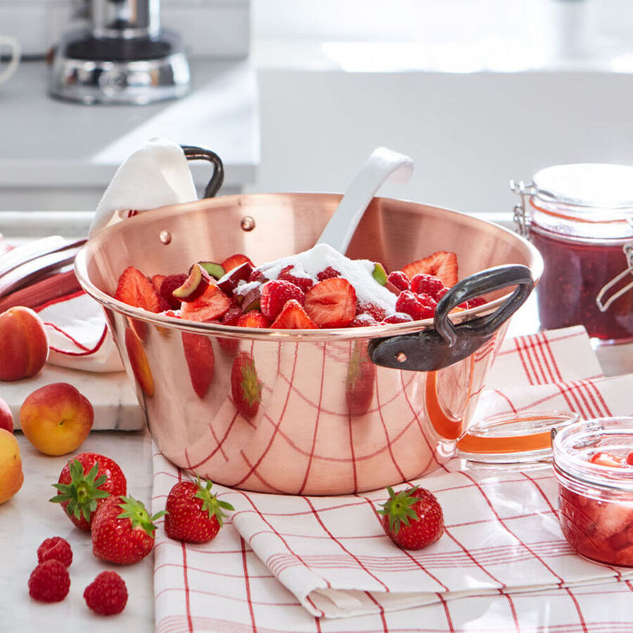 Une bassine en cuivre massif pour la meilleure préparation