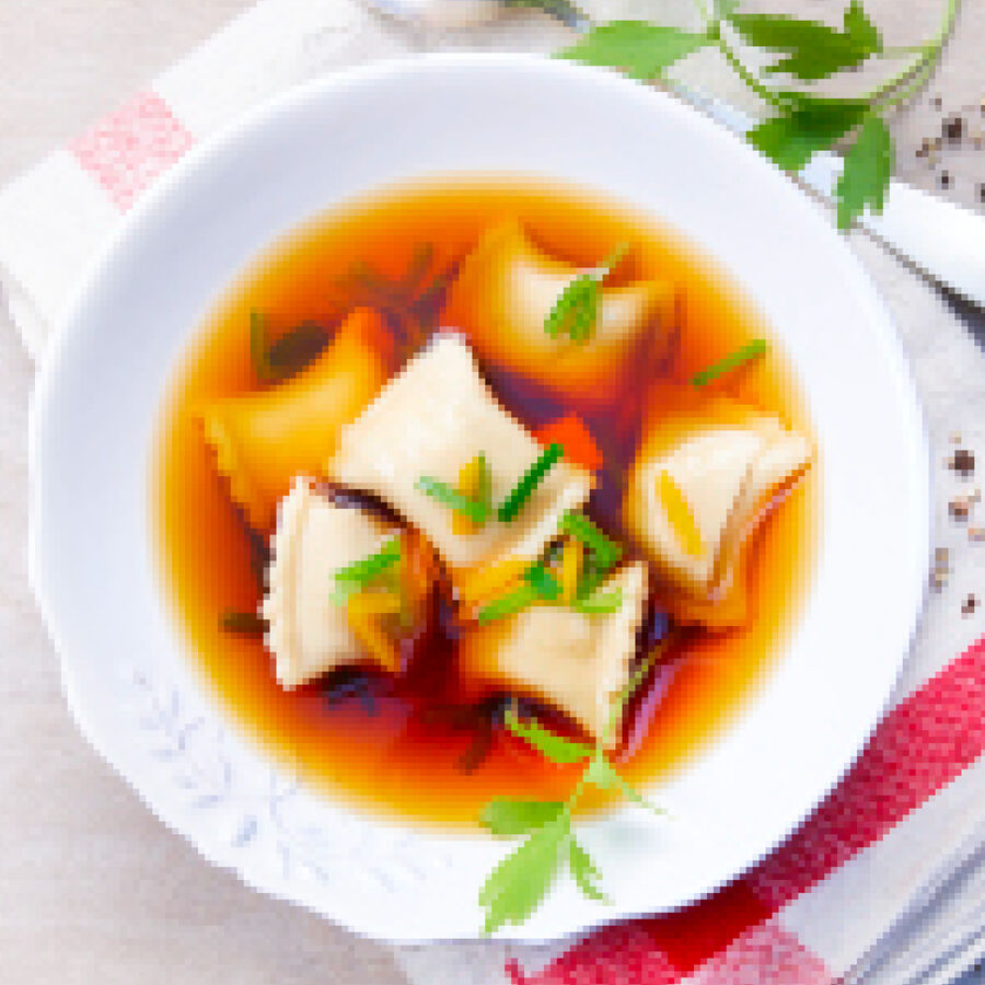 Maultaschen (ravioles) - plat cuisiné classique de la cuisine allemande ...