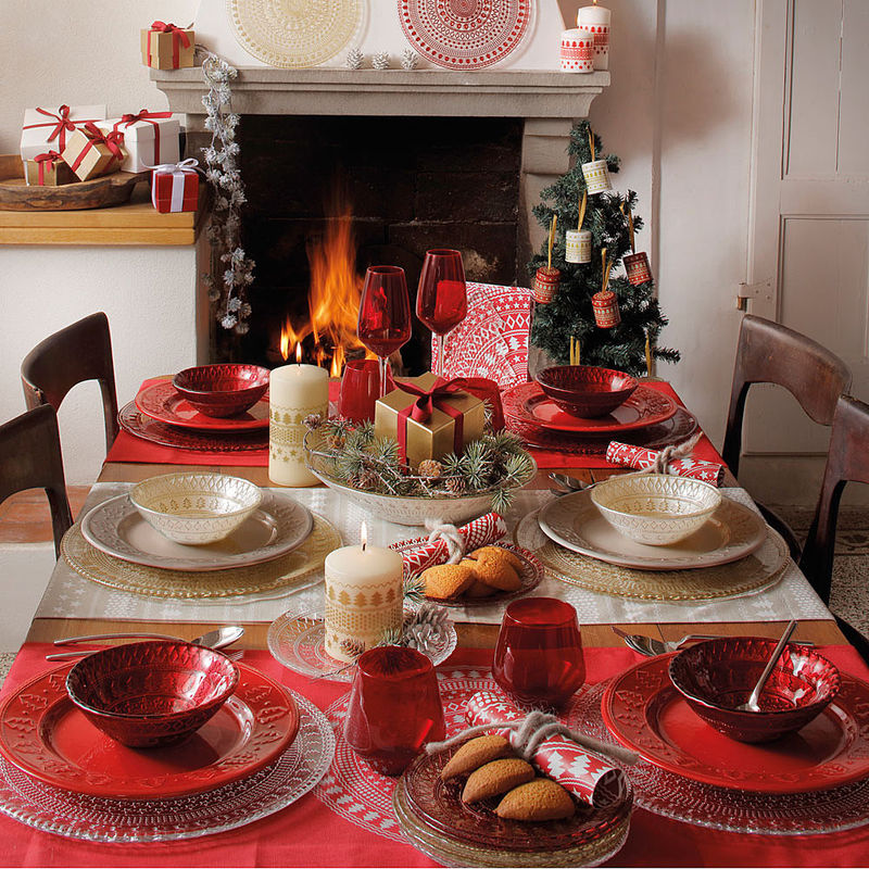 Assiettes plates : Élégante vaisselle de Noël en verre et céramique au charme italien Photo 2