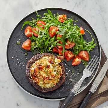 Image du produit pour 'Champignons de Paris gants farcis  la feta & salade de roquette'