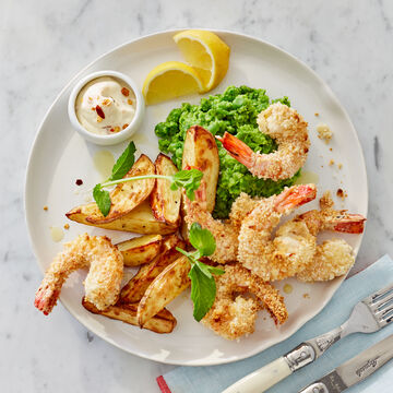 Image du produit pour 'Crevettes croustillantes, quartiers de pommes de terre et pure de petits pois  la menthe'