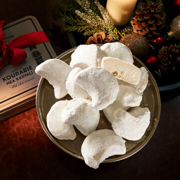 Image du produit pour 'Kourabiedes, biscuits de Nol grecs traditionnels  base d'amandes entires'