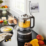 Image du produit pour 'Multifonctionnel et puissant : le robot mnager KitchenAid permet mme de ptrir la pte'