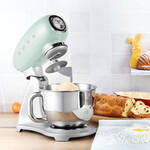 Image du produit pour 'Robot p�tissier SMEG - un design r�tro �l�gant pour une technologie de pointe'