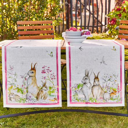 Image du produit pour 'Chemin de table artisanal en lin au d�cor de P�ques'