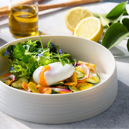 Image du produit pour 'Oeuf poch sur un lit de salade et de lgumes'