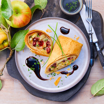 Image du produit pour 'Strudel au boudin noir et aux pommes'